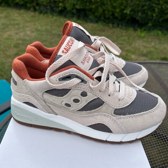 Saucony Shadow 6000 - Beige/Grey - women size 5.5 - brand new - Picture 3 of 5